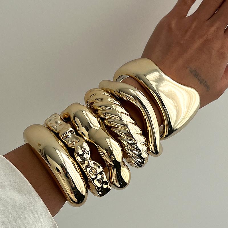 Fashion Irregular Cuff Bracelets for Women Vintage Exaggerated Gold Silver Color Glossy Plastic Open Bangle Female Jewelry Gift