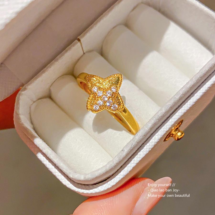 Retro Court Style Open Ring Featuring Zircon Stones For Elegant Womens Hand Accessories