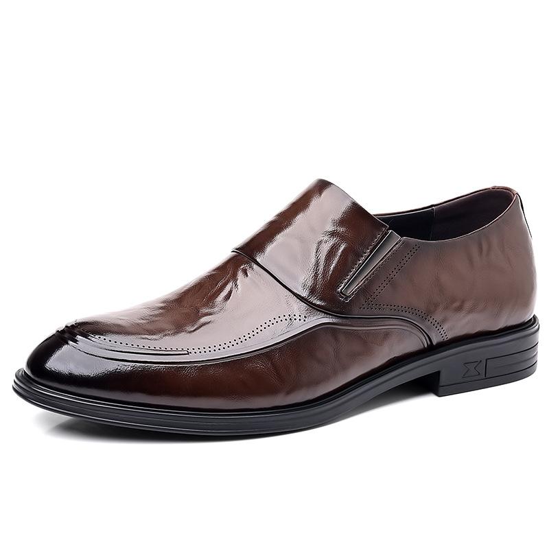 Chaussures en cuir pour hommes Chaussures d'affaires pour hommes Chaussures décontractées à la mode Chaussures de mariage à une pédale