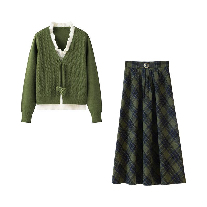 Green Faux Two-Piece Knitted Sweater Dress – Women's Korean Style Plaid Long Dress for Spring & Autumn