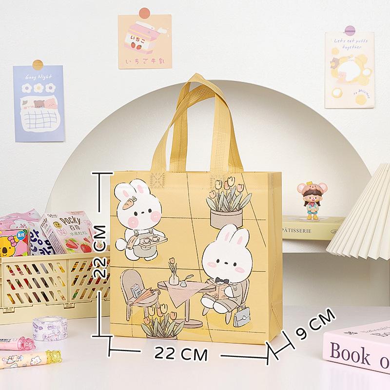 Children's Day, primary school students, kindergarten, birthdays, portable snacks, stationery, souvenirs, non-woven gift bags