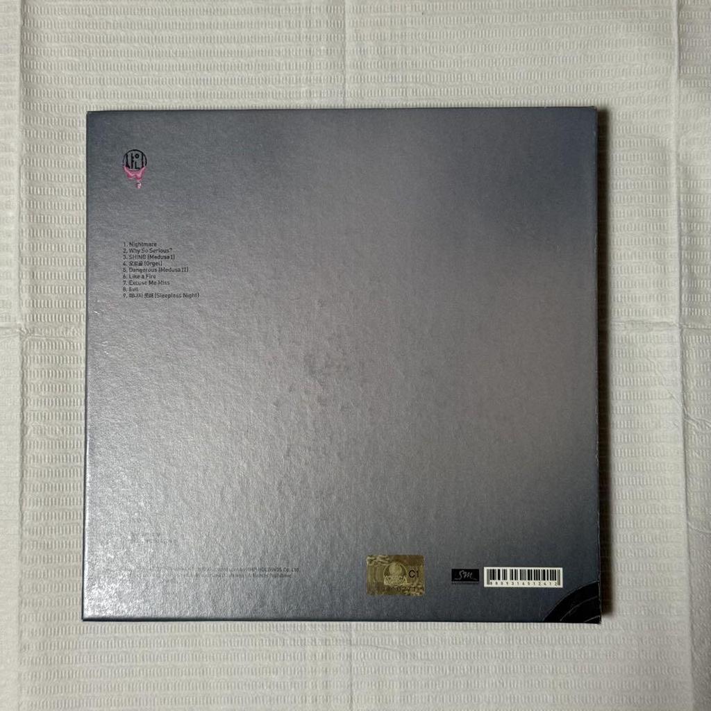 [USED] SHINee Why so Serious? Onew trading card included