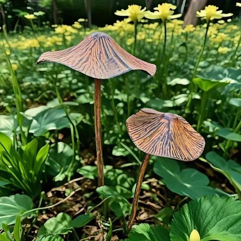 1Pcs Metal Mushroom Garden Stakes Retro Rusty Mushroom Plaque Garden For Yard Patio Lawn Outdoor Decor