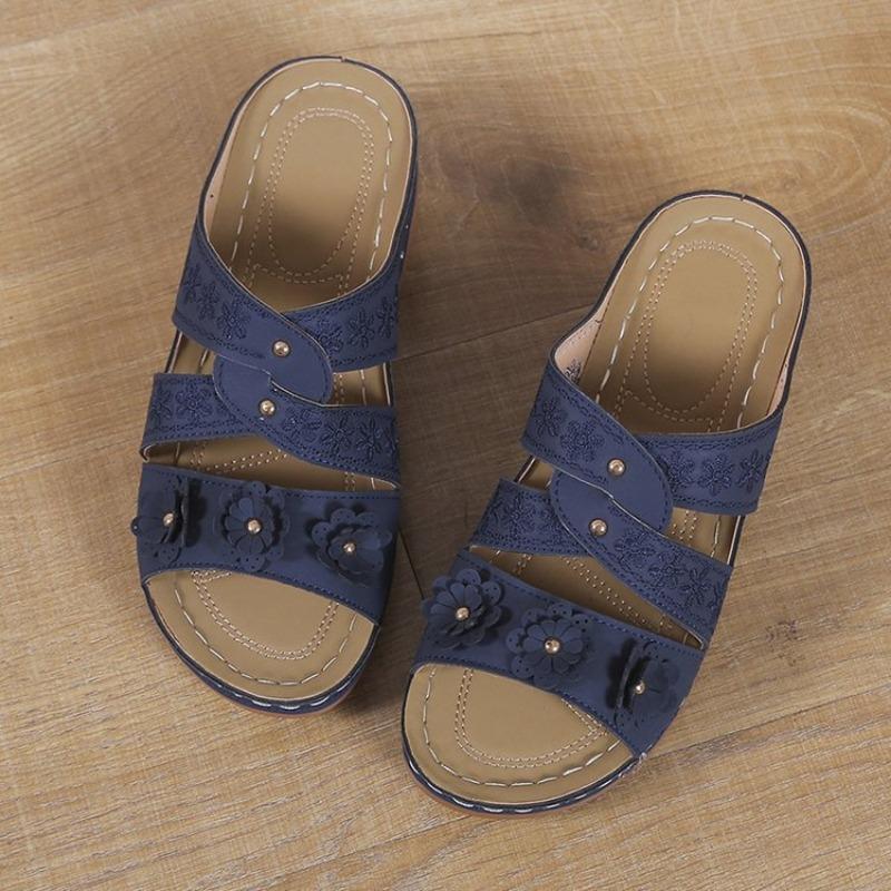 

Summer new slope heel cool slippers women s exquisite flower flat bottom cool slippers women 36 тёмно-синий