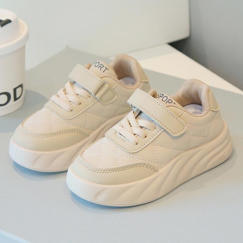 Children's Sports Shoes 2025 Spring and Autumn Boys' Casual Board Shoes Lightweight Girls' Little White Shoes Soft Sole Baby Bread Shoes Single