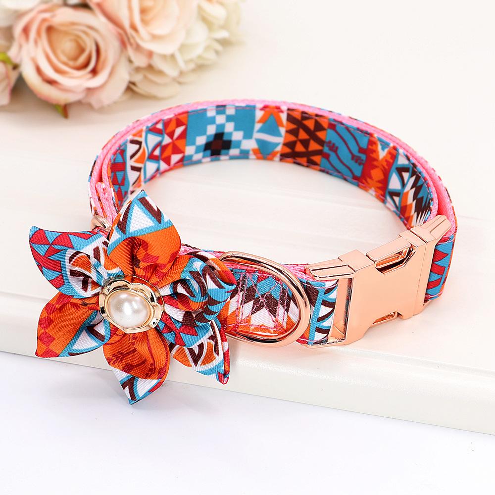 Pet Dog Ethnic Style Flower Metal Buckle Collar