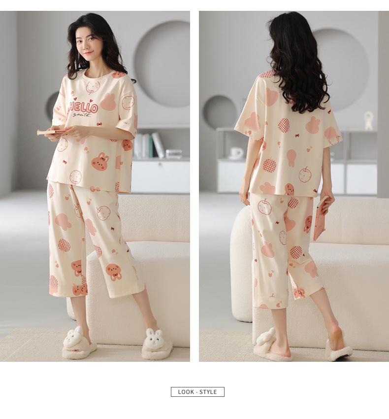 2026 Women's Summer Pajama Set: Short-Sleeved Top & Three-Quarter Pants, Plus Size, Lightweight, Chest Pads, Wearable Outdoors