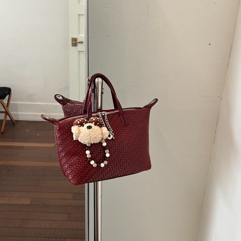 Woven Women's Tote Bag: Versatile 2026 Fashion Handbag with Large Capacity, Single Shoulder, and Crossbody Options