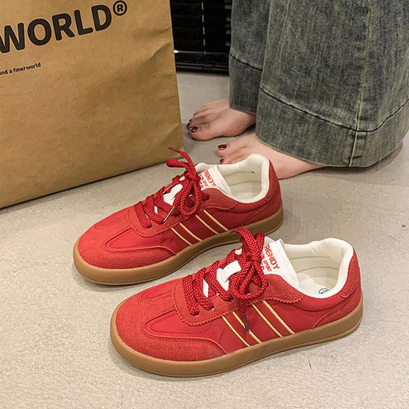 Soft-faced retro red German training shoes women's 2025 new popular inner height increase casual board shoes sports platform Forrest Gump shoes