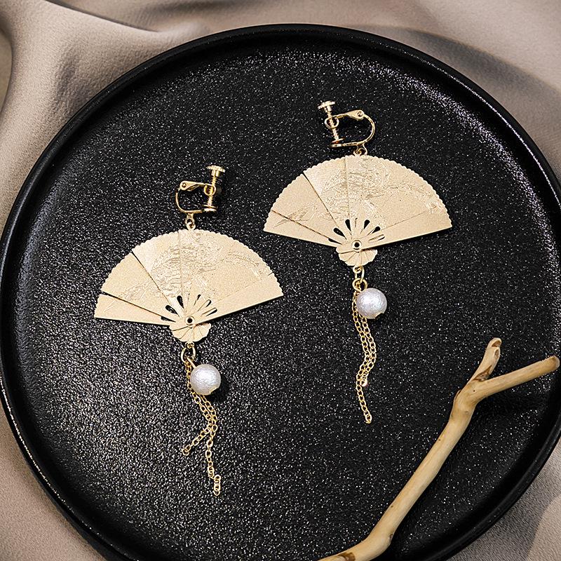 Chinese Carved Folding Fan Pearl Earrings with Tassel, Retro Hanfu Style, No-Piercing Ear Clips