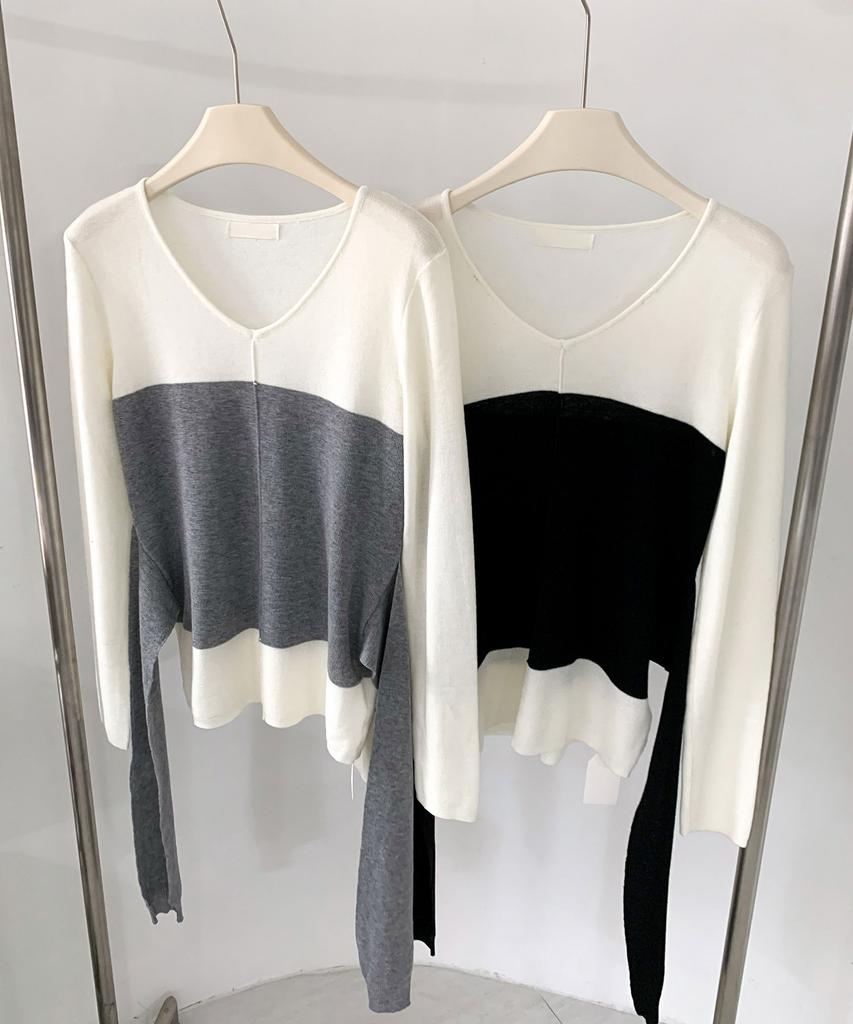 Baseukala Milla Color Block V-Neck Knit (2Colors)