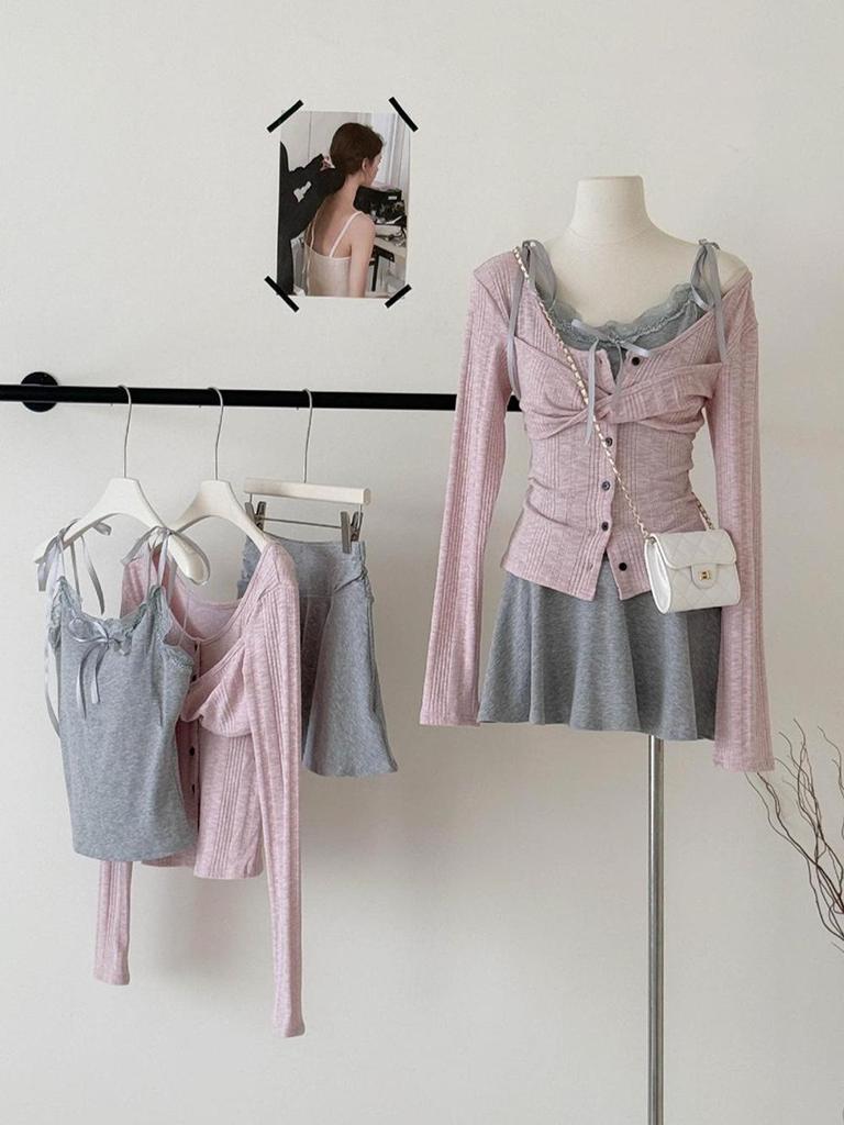 2026 Frühling Koreanischer Stil Spitzenbesetztes Trägertop & Schlankmachender Langarm-Strickjacken-Set für Damen