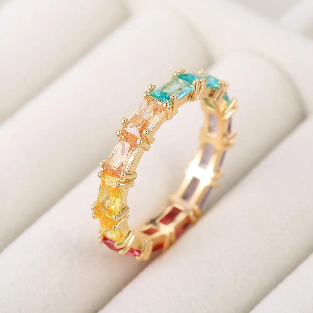 Bright Green Cubic Zirconia Ring Female Engagement Party Jewelry Noble Lady Fashion Wedding Ceremony Accessories Gift