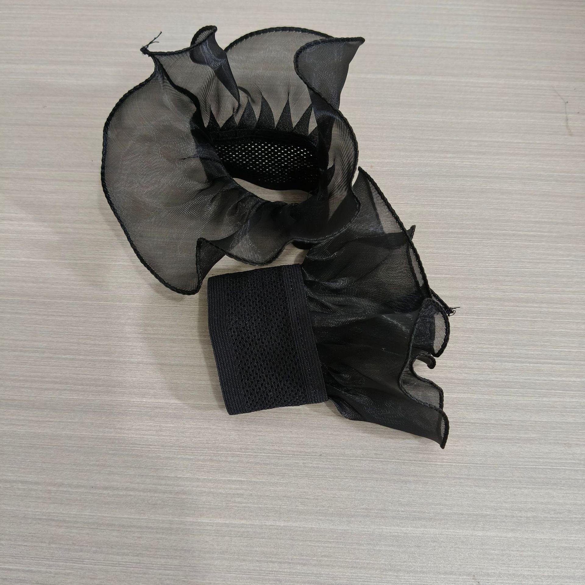 

Palace Wind Studio Shot благородный черный Eugen пряжа сложенный накладной воротник