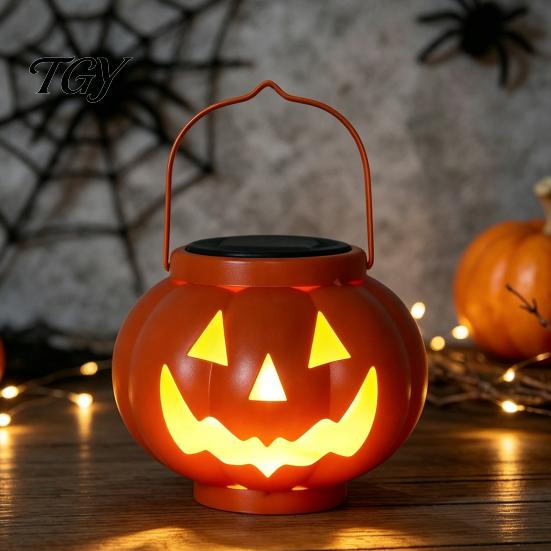 Automatic Dusk to Dawn Lights Solar Pumpkin Lanterns, Waterproof Outdoor Halloween Light, Spooky Autumn Holiday Party Ornaments Hanging Orange Lantern
