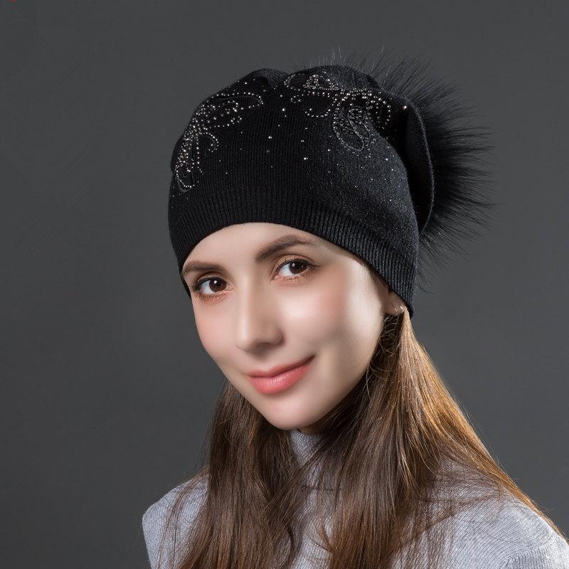 Women Winter Fur Raccoon Ball Warm Hot Diamond Hollow Butterfly Knitted Versatile Pullover Hat