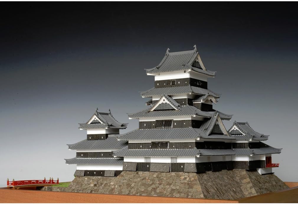Woody Joe 1/150 Matsumoto Castle Wooden Model Assembly Kit (Building)