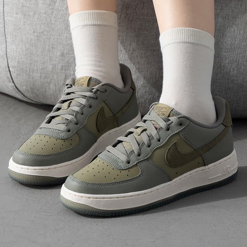 Nike Air Force 1 Low LV8 GS Dark Stucco Medium Olive Kids Sneakers Green Neutral-Olive Phantom FQ6948-001