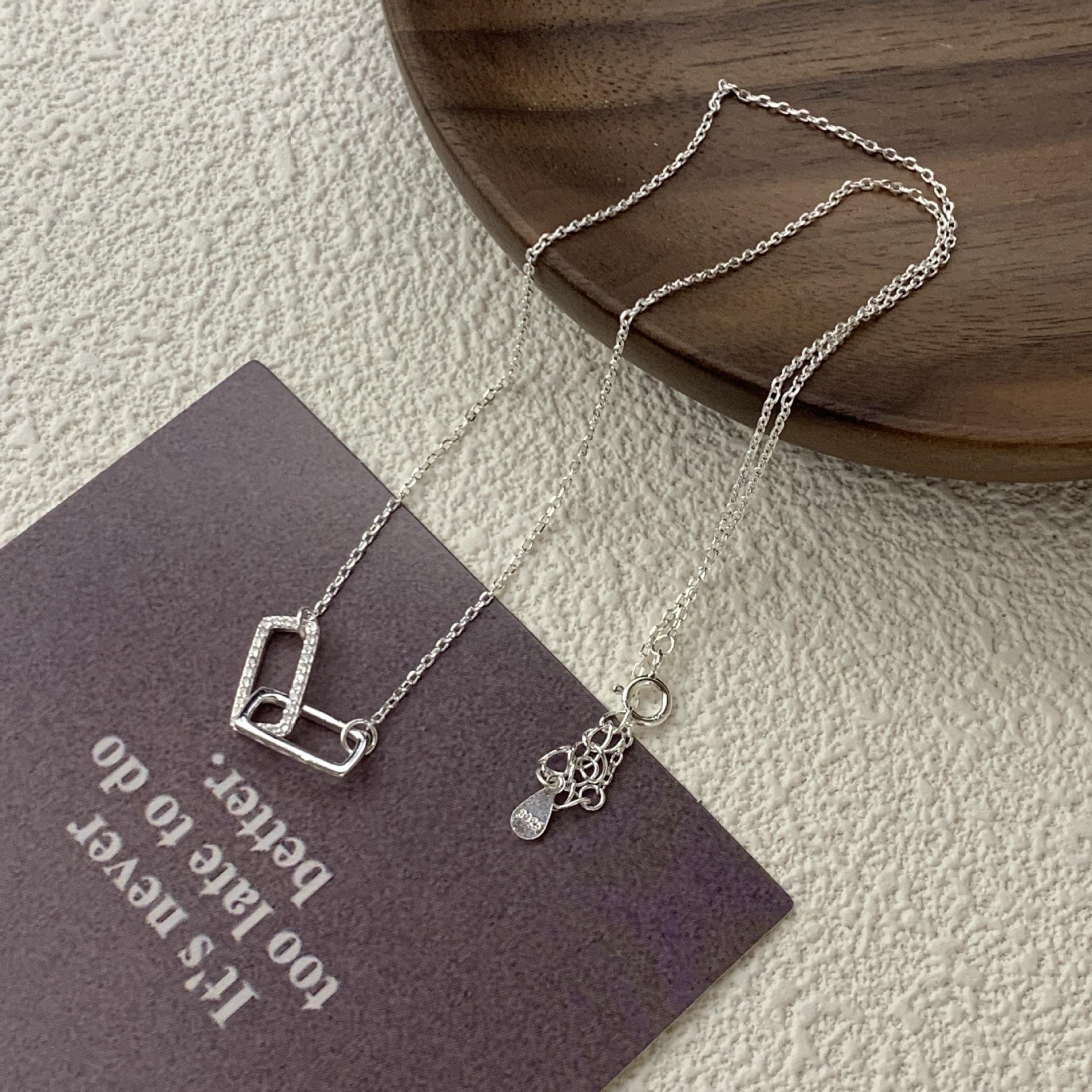 S925 Sterling Silver Diamond-Inlaid Square Necklace for Women - Geometric Clavicle Chain 925 Silver