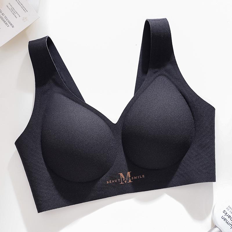 Barely There Comfort: Seamless Wireless Sports Bra with Beautiful Back and Anti-Sagging Support