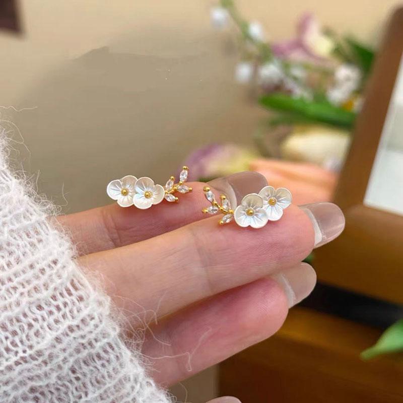 Koreanische Elegante Weiße Blume Ohrstecker Luxus Kristall Ohrringe Süße Unregelmäßige Party Hochzeit Schmuck Geschenke