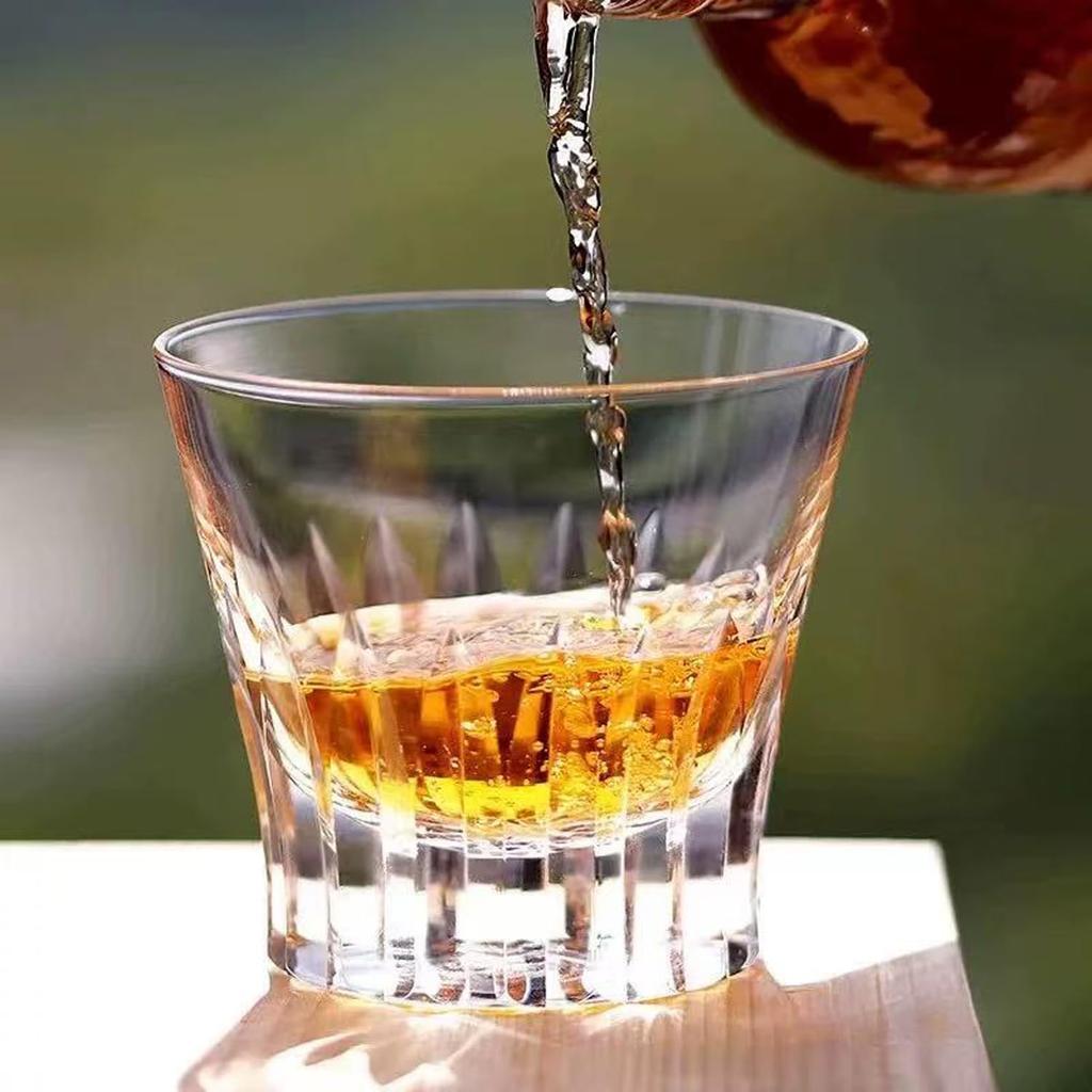 MGOXO Whiskey Set of Crystal Cut Handcrafted by in a Paulownia Wood Suitable for Cold Plum and Other Alcoholic A perfect gift for and other special