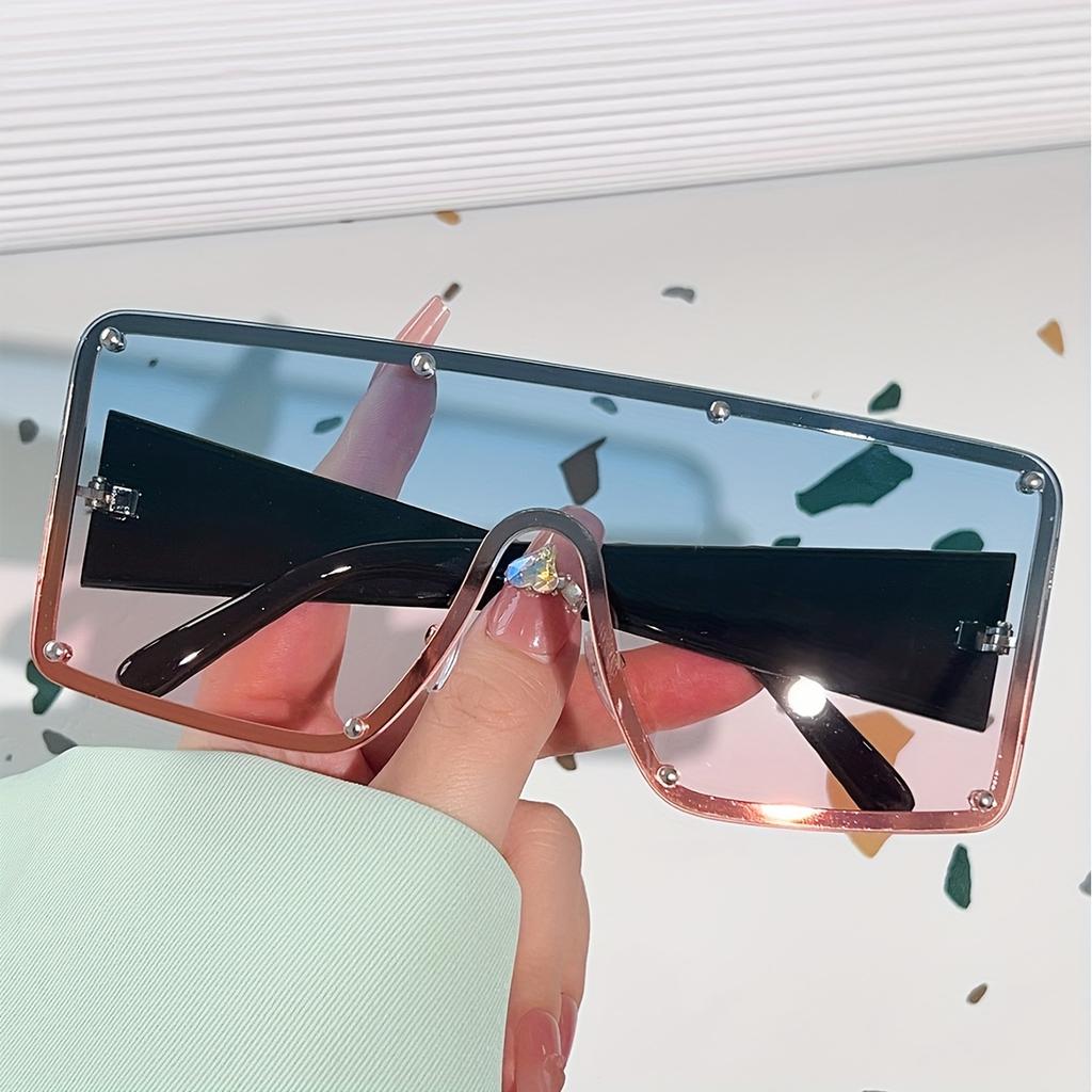 1 Pair of Women's -color Frameless Square Bar-retaining Rivet 1pc Large-frame Spicy European and American Fashion Glasses