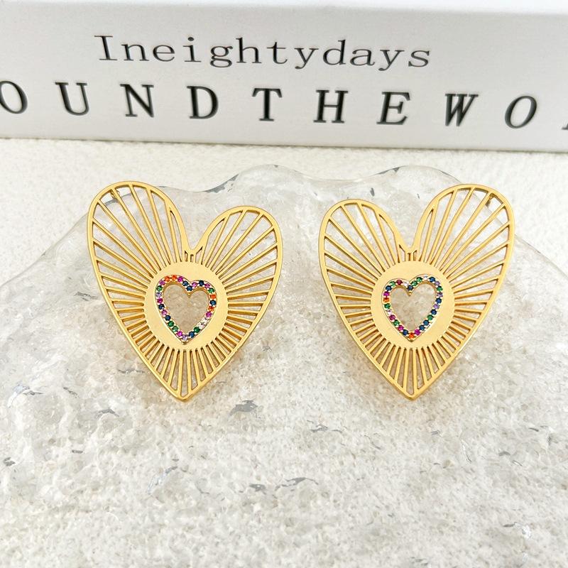 French Retro Love Hollow Zircon Stud Earrings золотой