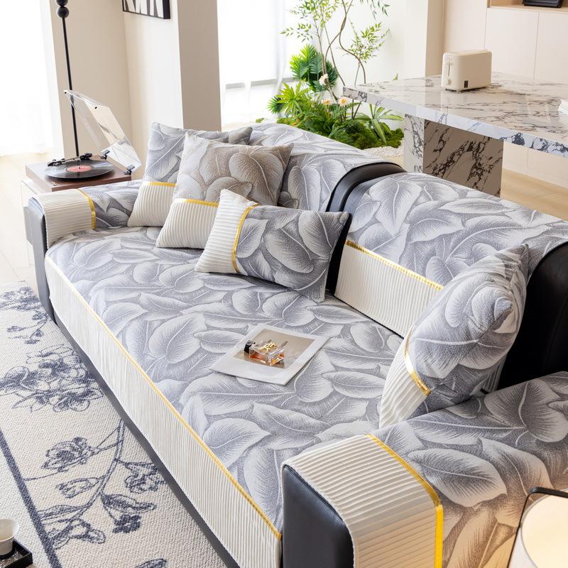 

1PC Chenille Leaf Pattern Sofa Cover Non-Slip Durable Sofa Pad Mat Four Seasons Universal Sofa Slipcovers for Living Room A 70x70cm 1pc