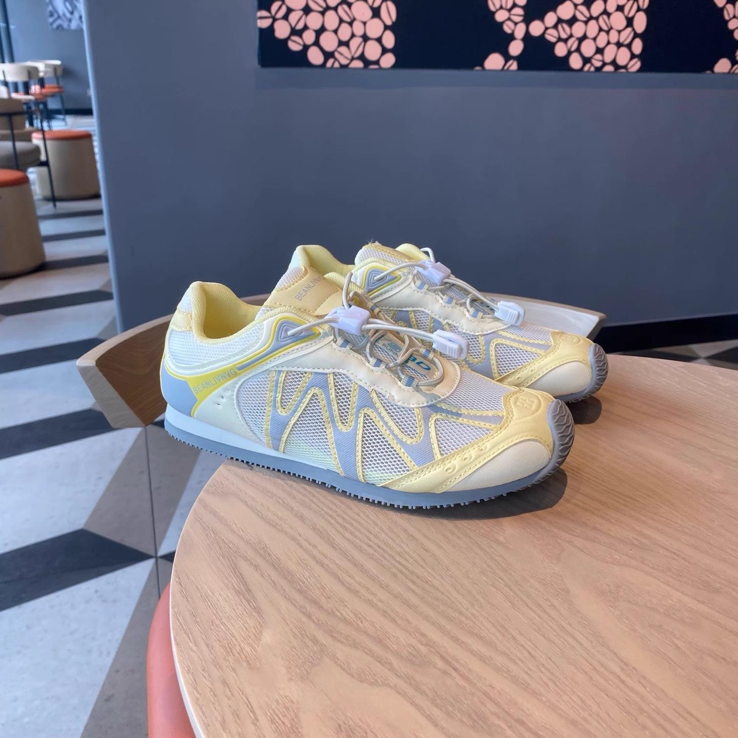 

Leather single mesh hollow non-slip bottom hiking shoes women s hiking shoes 2025 summer new casual outdoor jogging shoes fashion 40