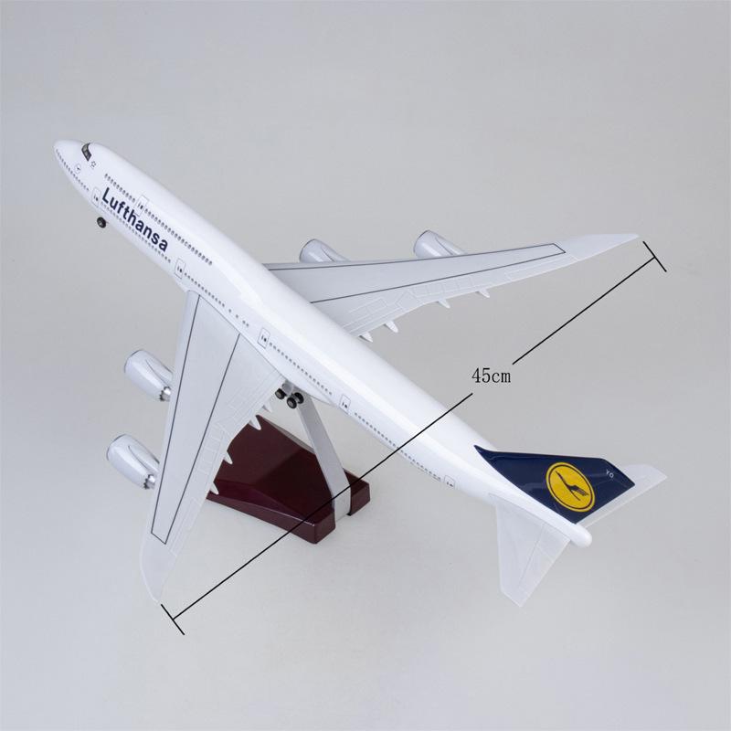 Airplanes Decoration 47CM Luthansa Airlines B747 Aircraft Model Plane B747 Collection Plane With Landing Geal Build Display Gift