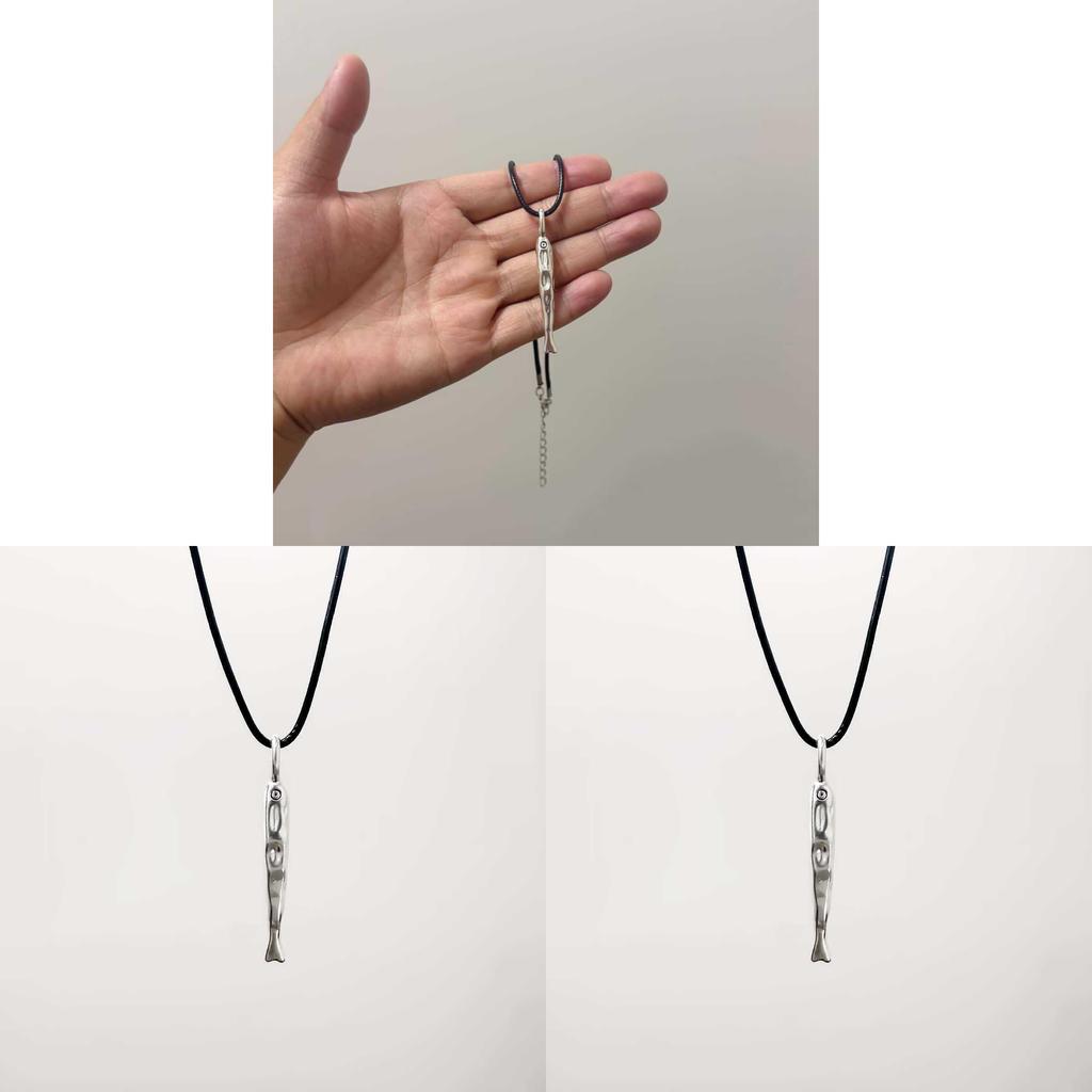 Art Silver Fish Pendant Necklace With Hammered Texture For Stylish Women