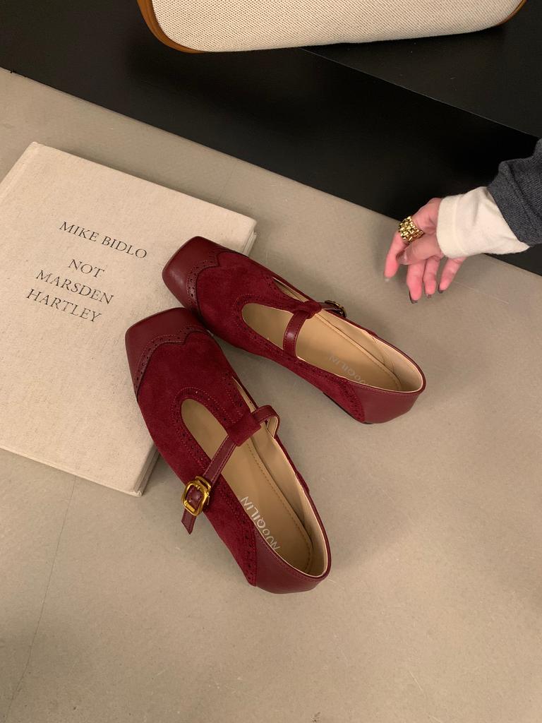2025 New French Retro Versatile Word with Flat Bottom Suede Square Head Shallow Mouth Mary Jane Shoes Autumn