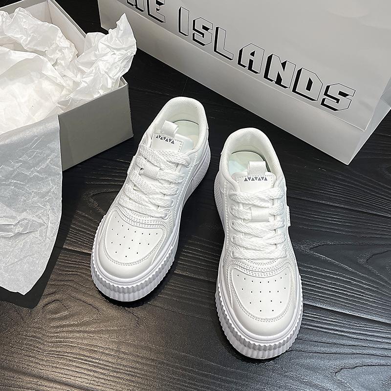 

Spring and summer new platform white shoes board shoes women s 2025 fashion ins casual versatile height increase white sports shoes 35