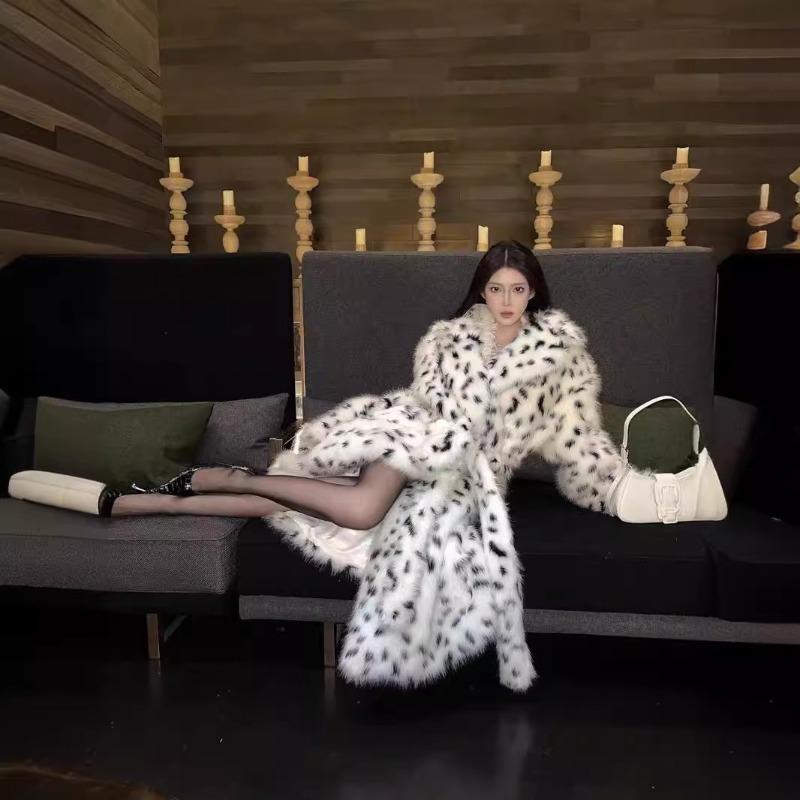 Imitert pelsjakke stor størrelse dame løs pluss lang kåpe hvit fluffy kåpe med blonder