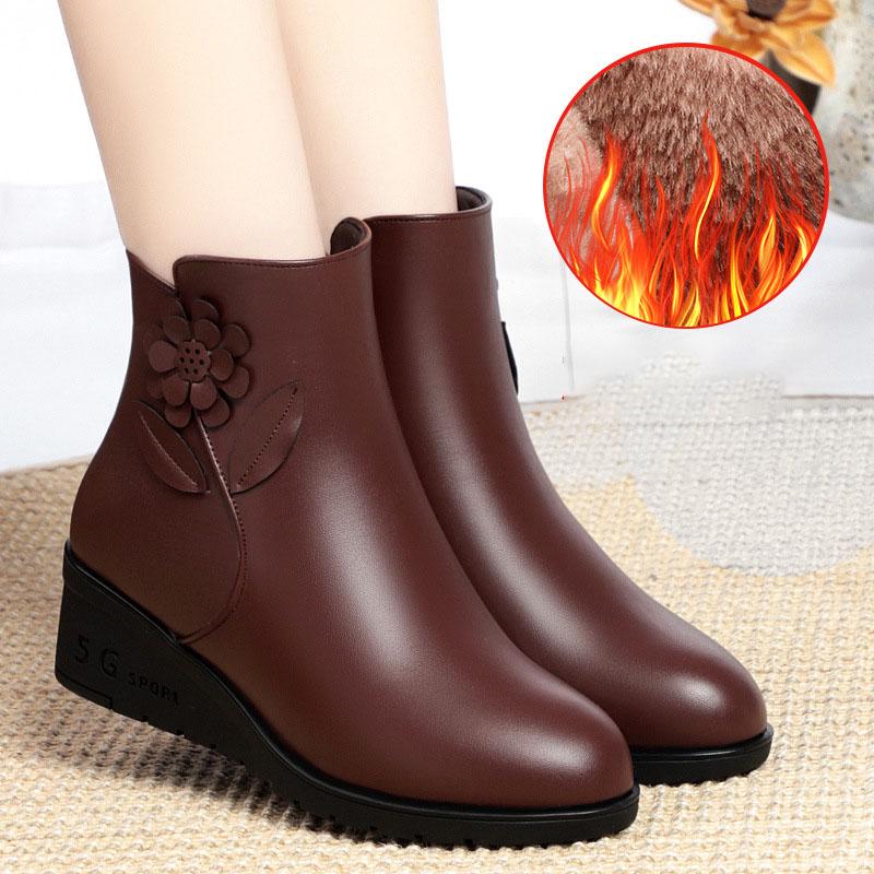 Women Warm and Comfortable Winter Snow Boots with Side Zipper and Fleece Lining Waterproof Shoes