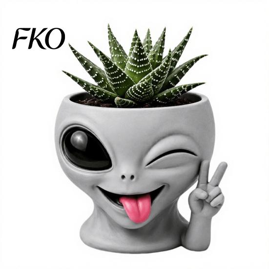 Office Desk Planter Funny Alien Face Planter, 3D Printed Novelty Plant Pot, Cute Gray Cactus Pot Head for Succulents Cacti Home Table Shelf