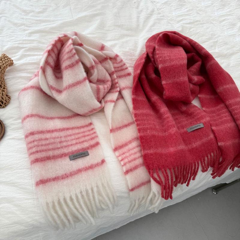 Women's Thickened Scarf: Soft Merino Wool Blend, Minimal Shedding, High Quality Winter Cold Protection