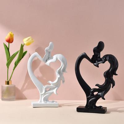 Cadeau d'Anniversaire Style Nordique Statue de Couple Sculpture Romantique Abstraite de Couple S'embrassant Figurines en Résine en Forme de Cœur Salon