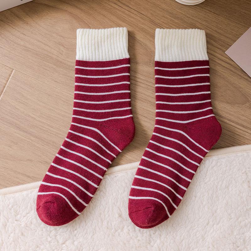 Rote Socken, Damen Fleece Verdickte Schlingen-Socken, Herbst- und Winter-Trendige Mid-Calf-Socken, Warme gestreifte Socken, Vielseitige Haussocken