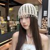 Ethnischer Stil Hohler Perlenanhänger Strickmütze Handgefertigt Gehäkelte Blume Kopfmütze Damen Elegante Dünne Pullovermütze