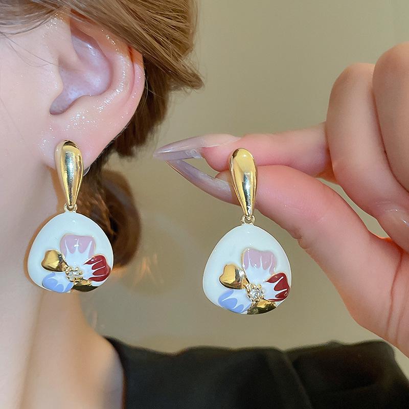 Retro Drip Oil Inlaid Diamond Flower Silver Needle Earrings in French Court Style - Elegant Geometric Water Drop Design for Women