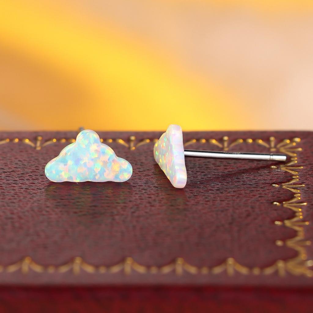 Minimalist Design Cloud Earrings Fresh and Versatile Mini Non Removable Exquisite Ear Hole Care