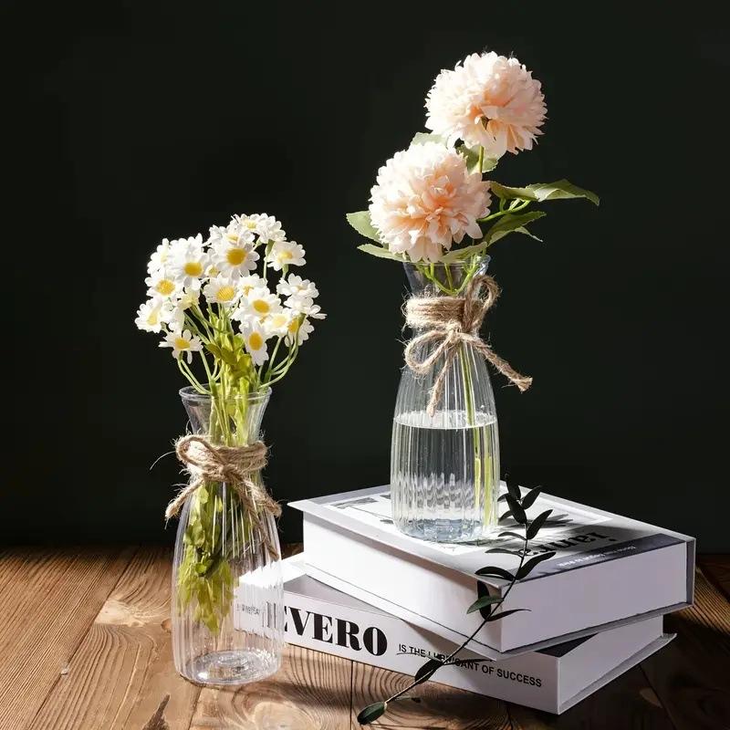 Vielseitige Plastikvasen für personalisierte DIY-Blumenarrangements und moderne Dekorationsprojekte