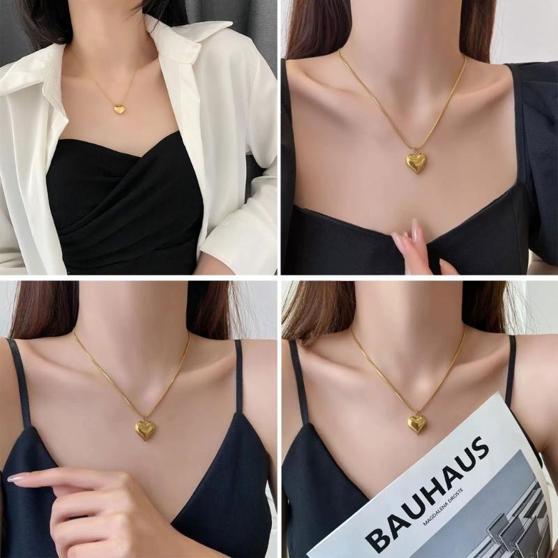 Y2K Aesthetic Chunky Heart Choker Necklace for Women Summer  Teen Girls 3D Peach Pendant Necklace Copper Clavicle Chain