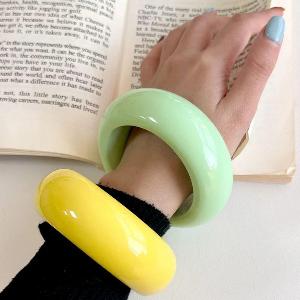Bohemian Round Wide Bracelet Europe American Style Retro  Hand Ring Unique Acrylic Bangle  Women
