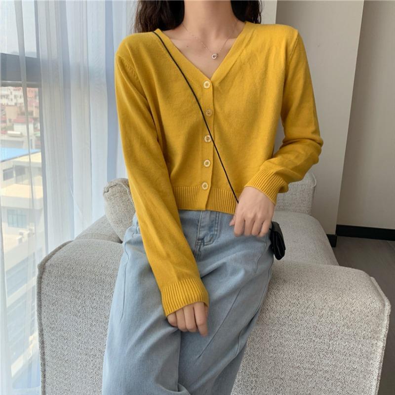 Knitted sweater for women, small man, solid color jacket, short cardigan V-neck inside with long-sleeved sweater, small simple student