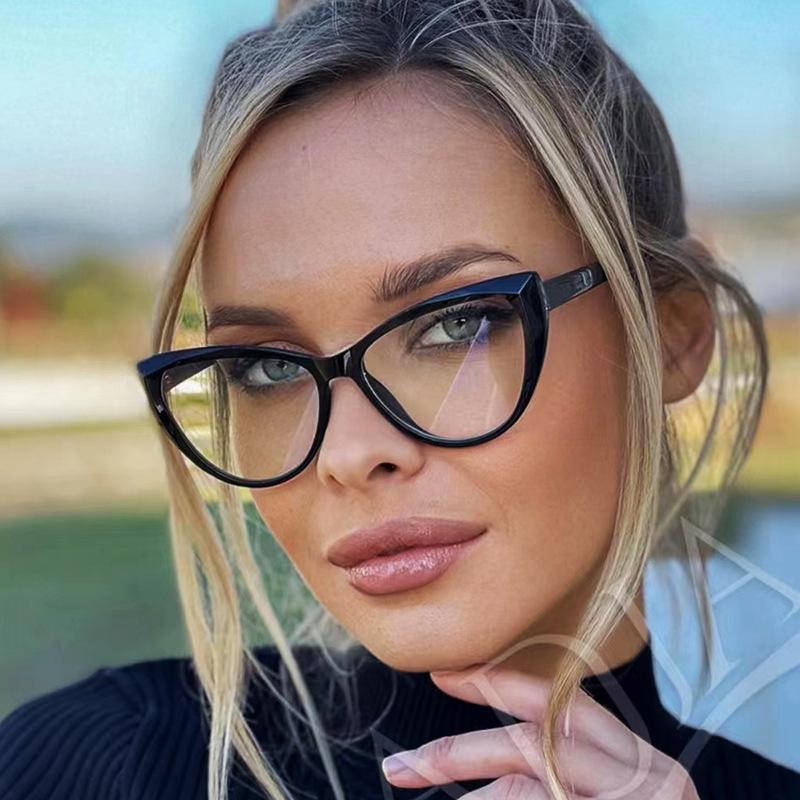 Women Fashion Cat Eye Anti Blue Light Glasses Cat Eye Black Frame Blue Light Blocking Computer Clear Lens Eyewear Eyeglasses