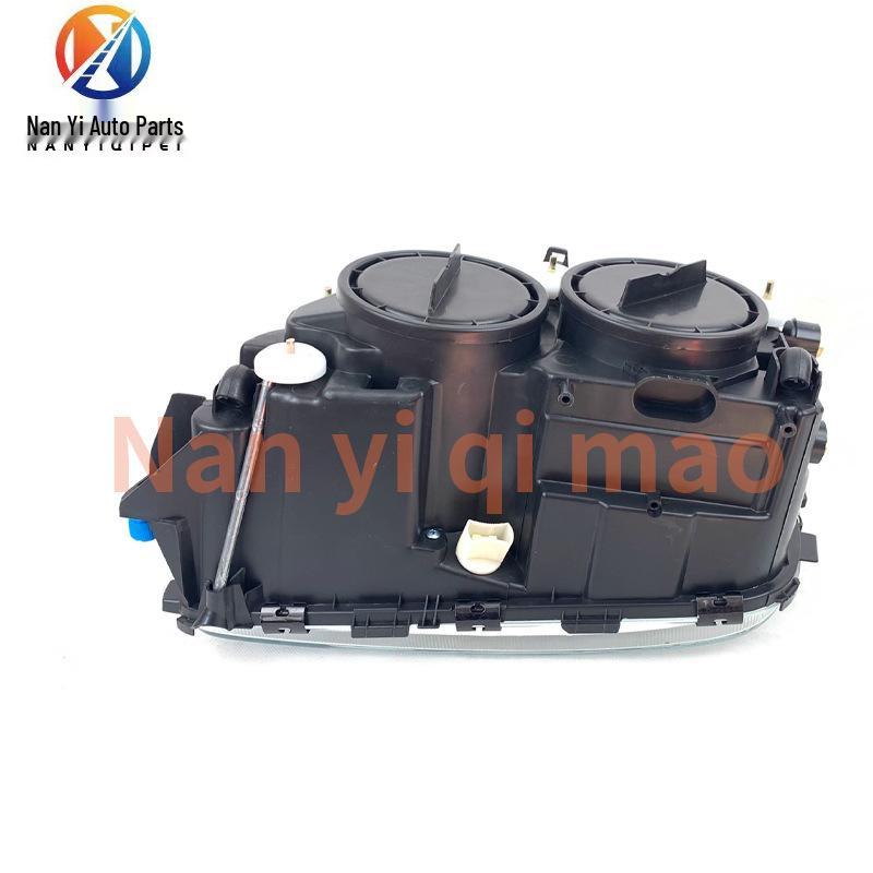 Compatible Headlight for Mercedes Concrete Pump Truck & Logistics Vehicle MP3 (Part Numbers: A9438201561, 9438201461)