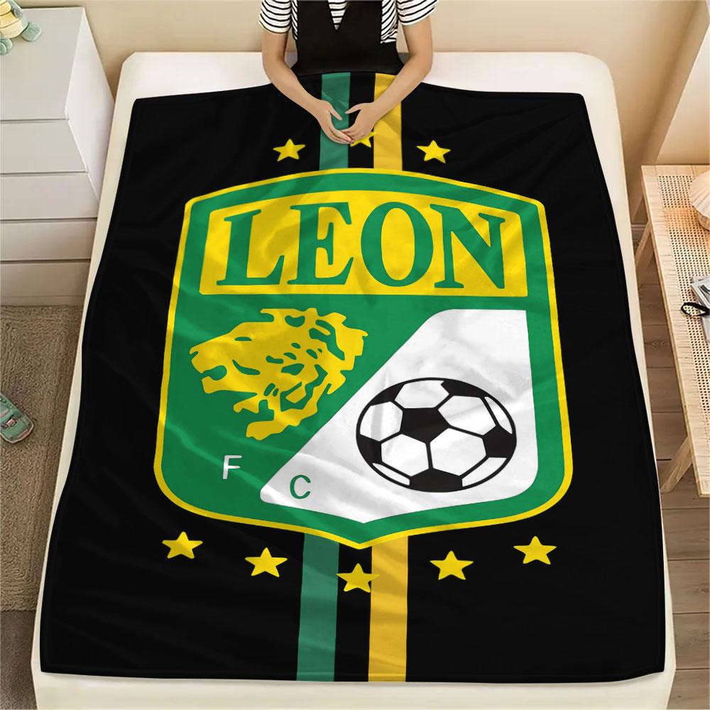 1PC Club León Football Club Patterned Flannel Blanket Suitable For All Seasons for Home Decor Warmth and Comfort Gifts Holiday Present
